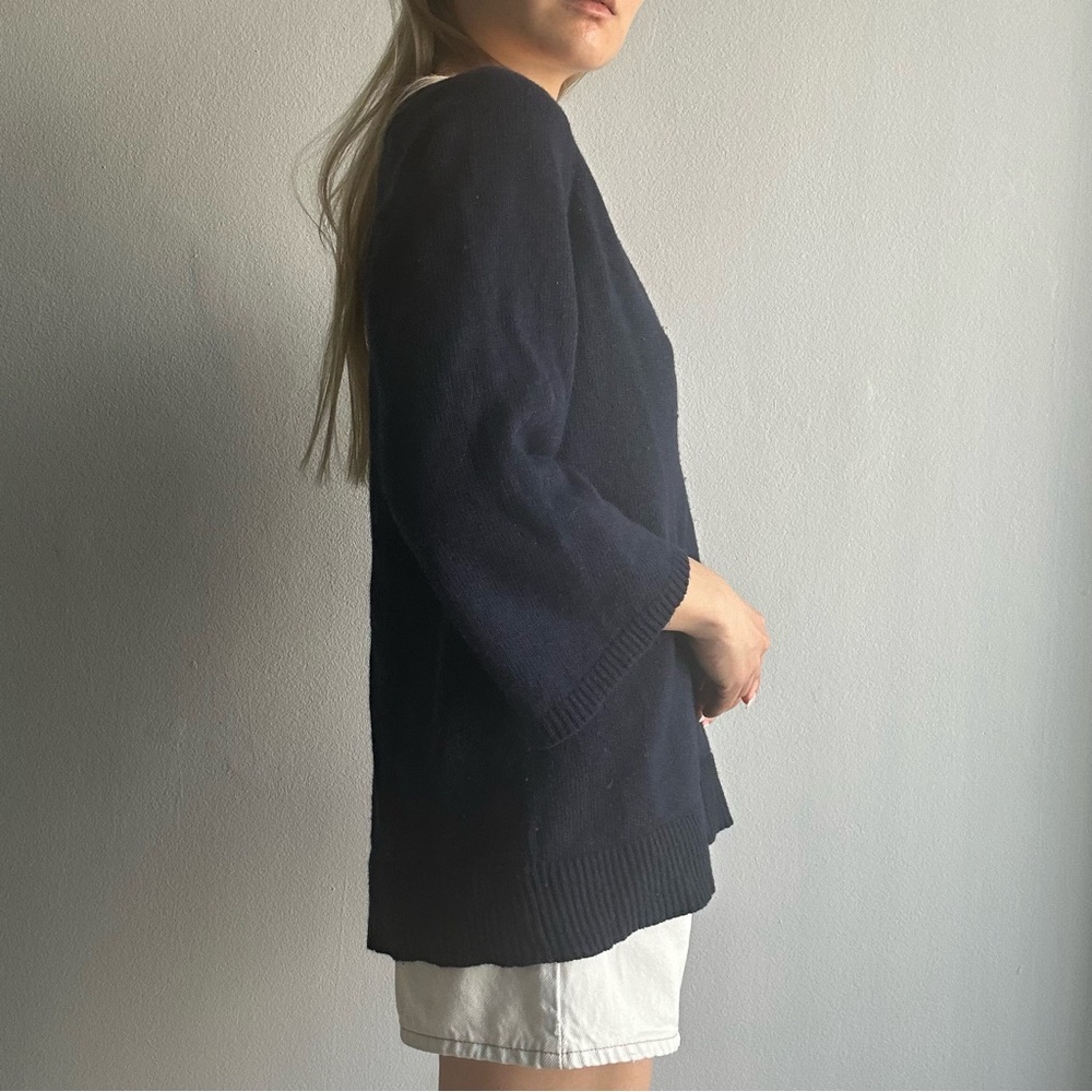 Massimo Dutti Wool Cashmere Blend V Neck Quarter Sleeves Sweater in Navy Blue - Picture 3 of 10